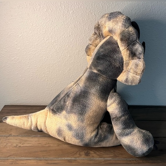 Teddy Mountain Brand Triceratops Plush Dinosaur 13” tall. - Picture 6 of 7